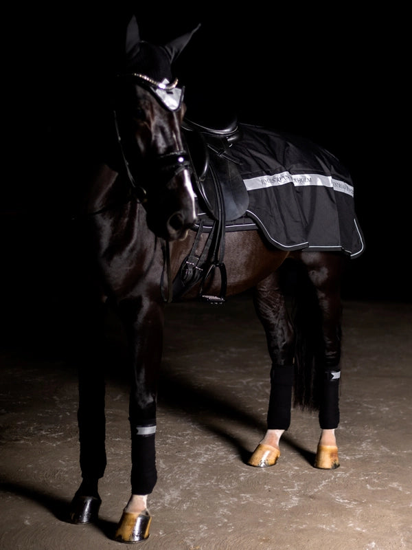 Couvre-rein Luminous Black - Equestrian Stockholm