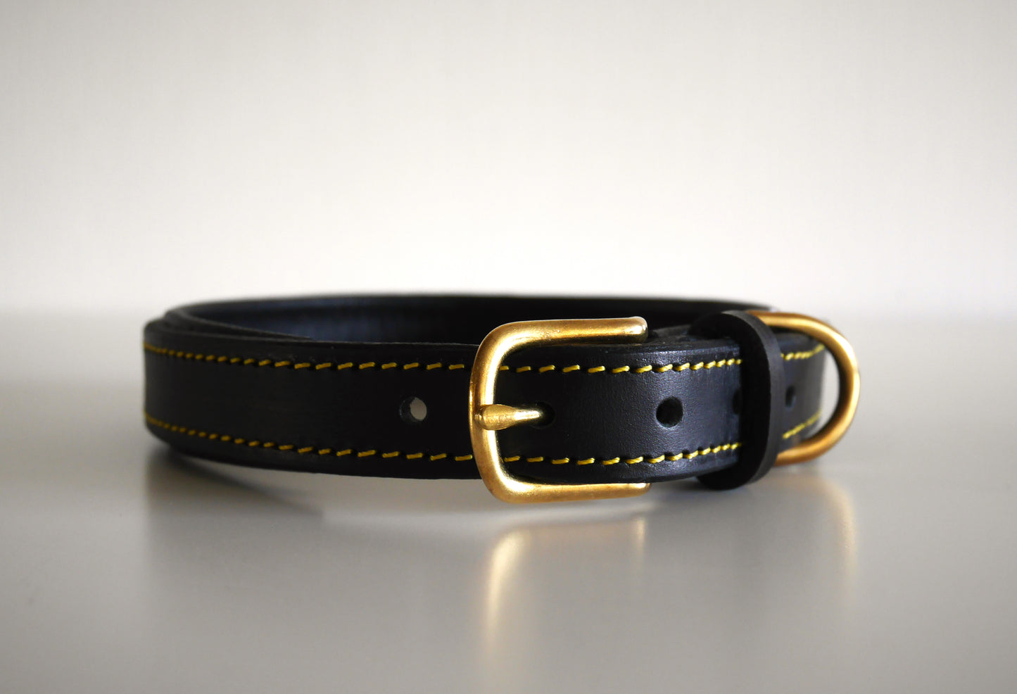 Collier cuir chien noir et jaune - Caliway