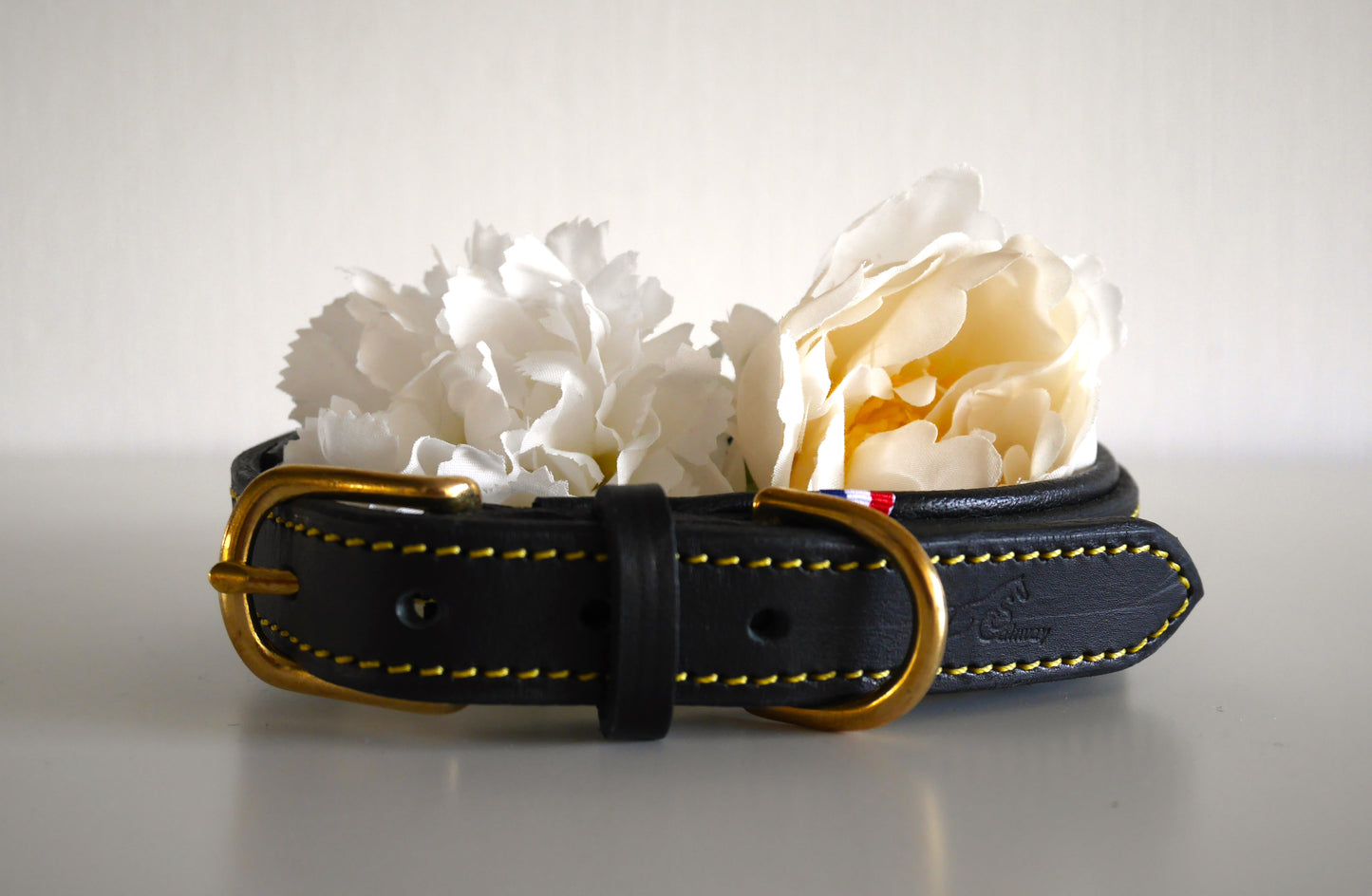 Collier cuir chien noir et jaune - Caliway