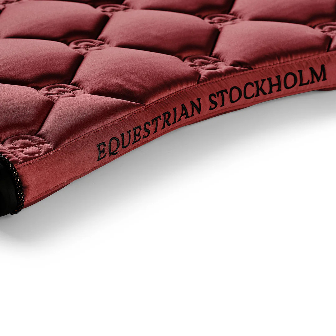 Tapis de selle Soft rouge - Equestrian Stockholm