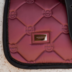 Tapis de selle Soft rouge - Equestrian Stockholm