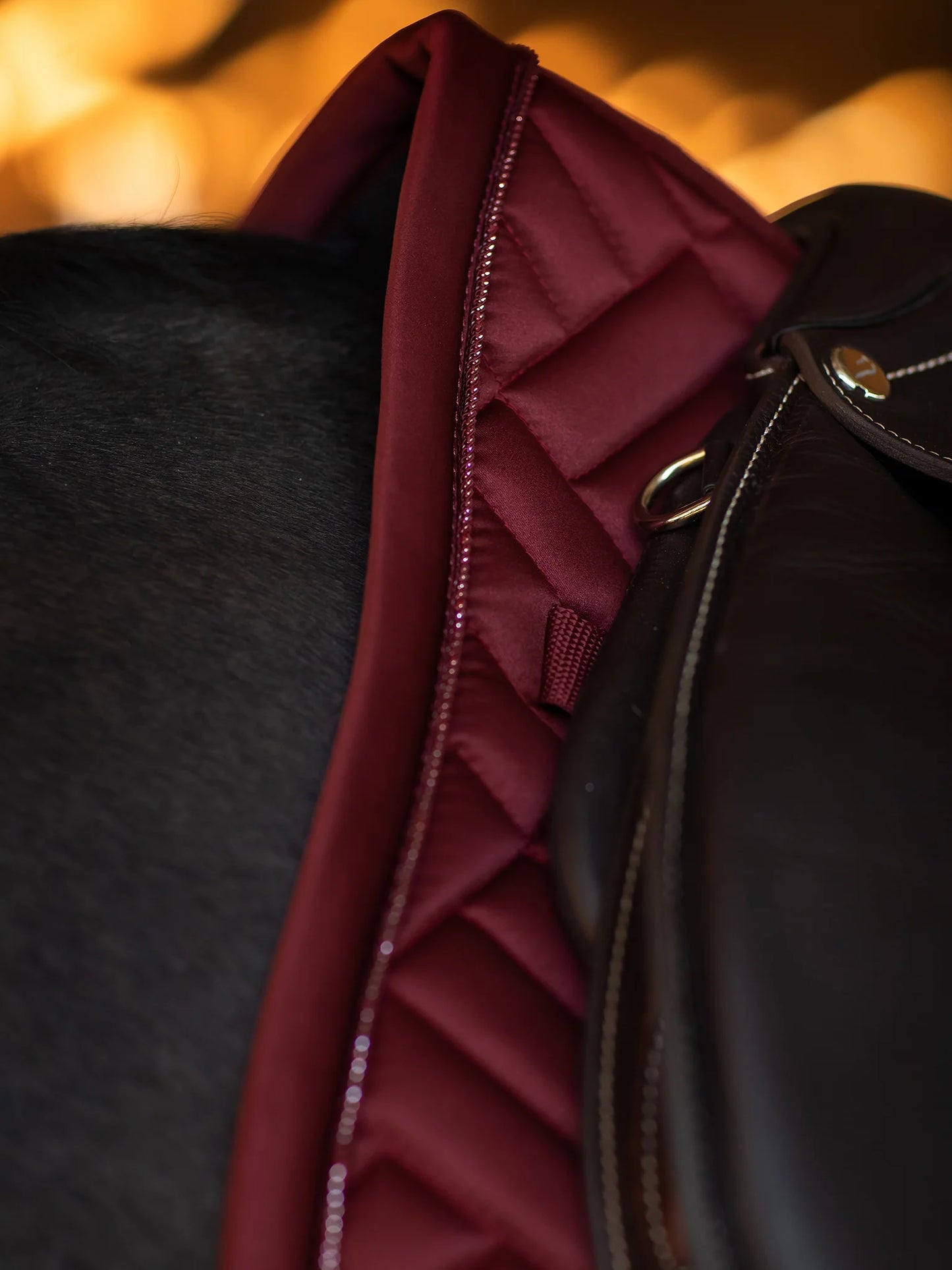 Tapis de selle Modern Bordeaux - Equestrian Stockholm
