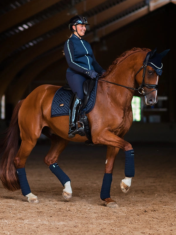 Tapis de dressage Modern Tech Marine - Equestrian Stockholm