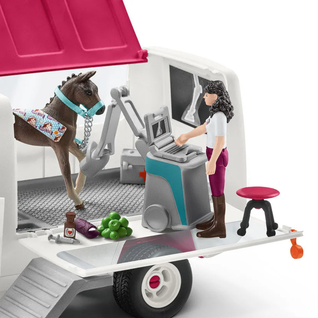 Vétérinaire mobile avec poulain - Schleich