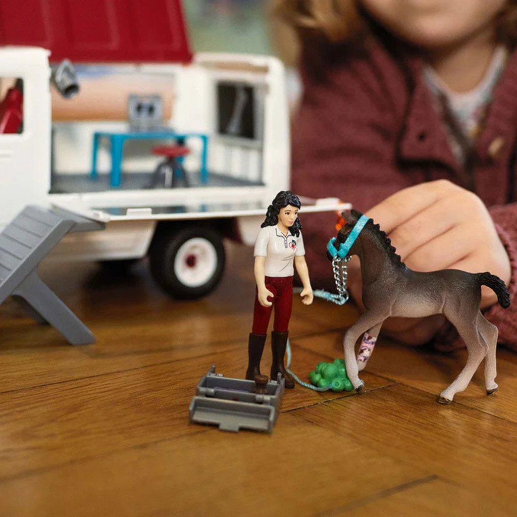 Vétérinaire mobile avec poulain - Schleich